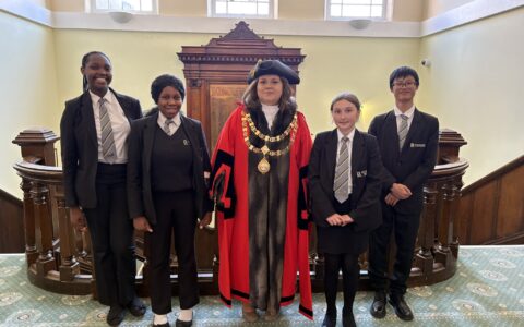 four students from Retford Oaks stood alongside the new mayor of Retford